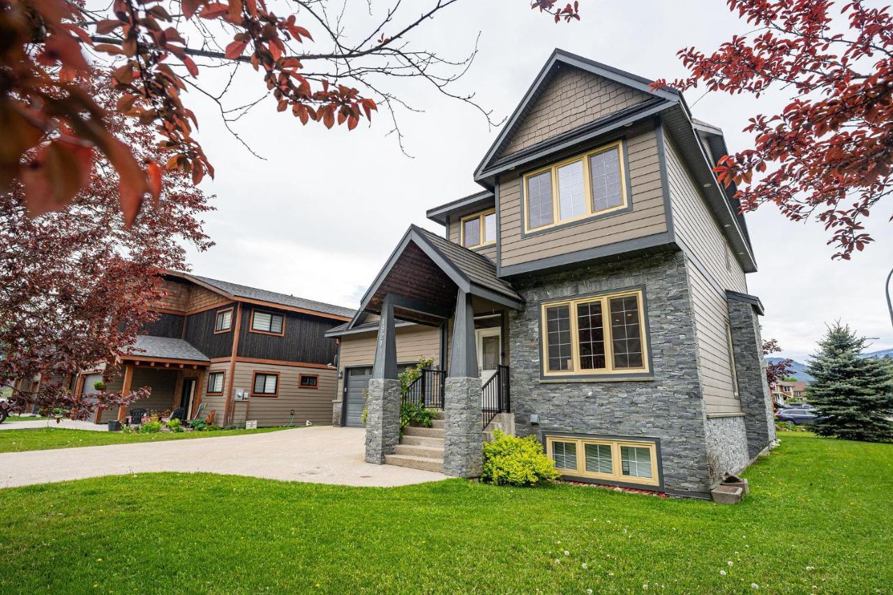 Aspen Lodge By Revelstoke Vacations Εξωτερικό φωτογραφία