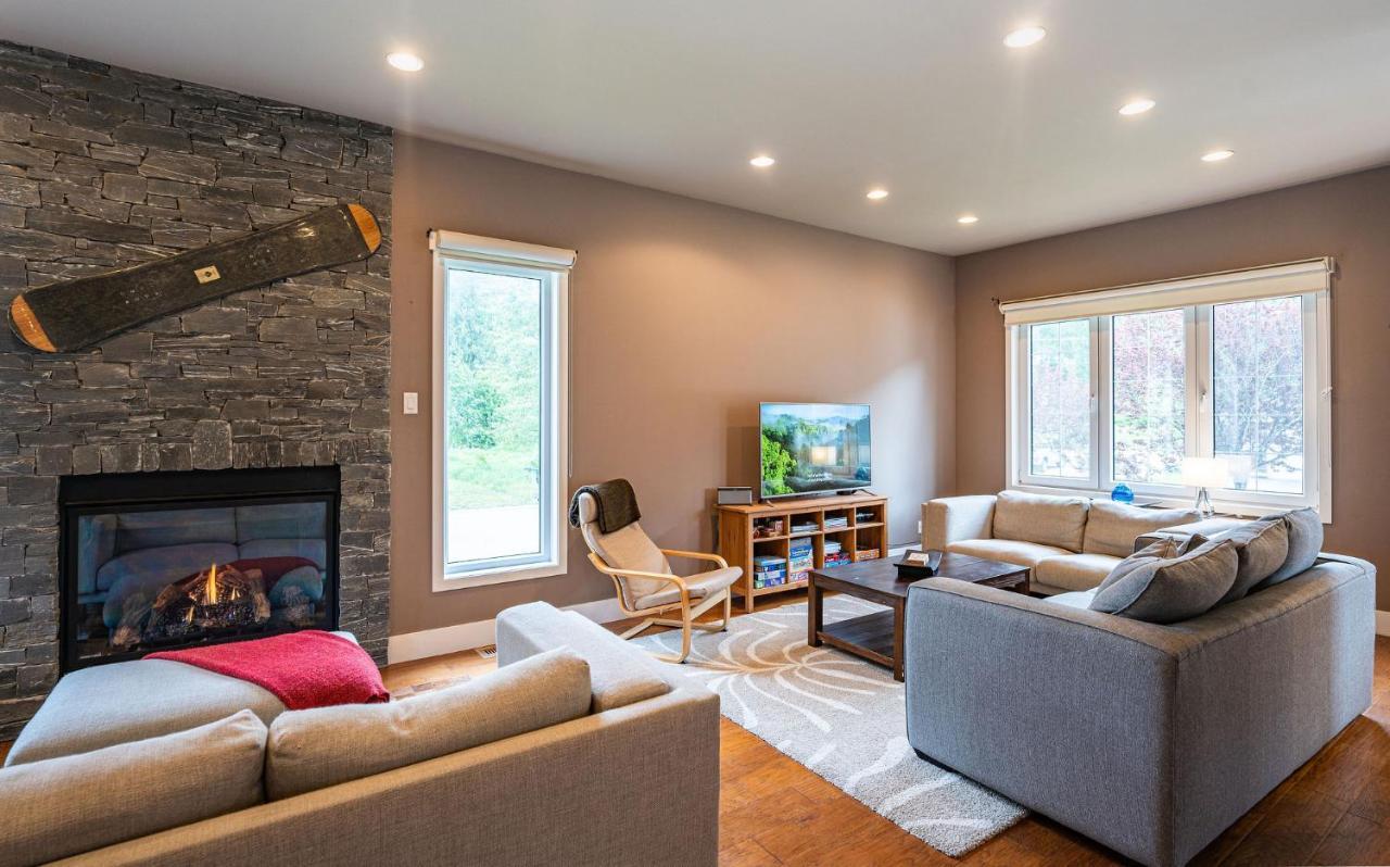 Aspen Lodge By Revelstoke Vacations Εξωτερικό φωτογραφία