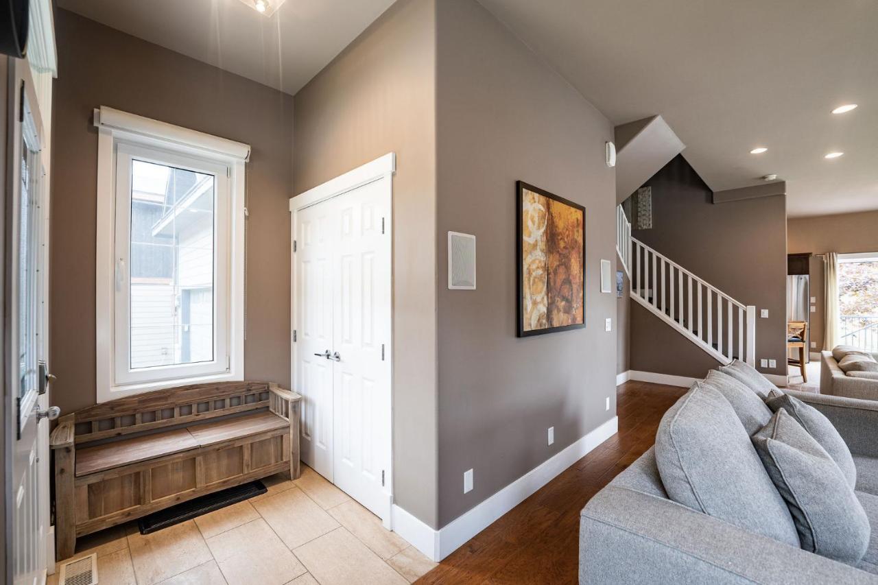 Aspen Lodge By Revelstoke Vacations Εξωτερικό φωτογραφία